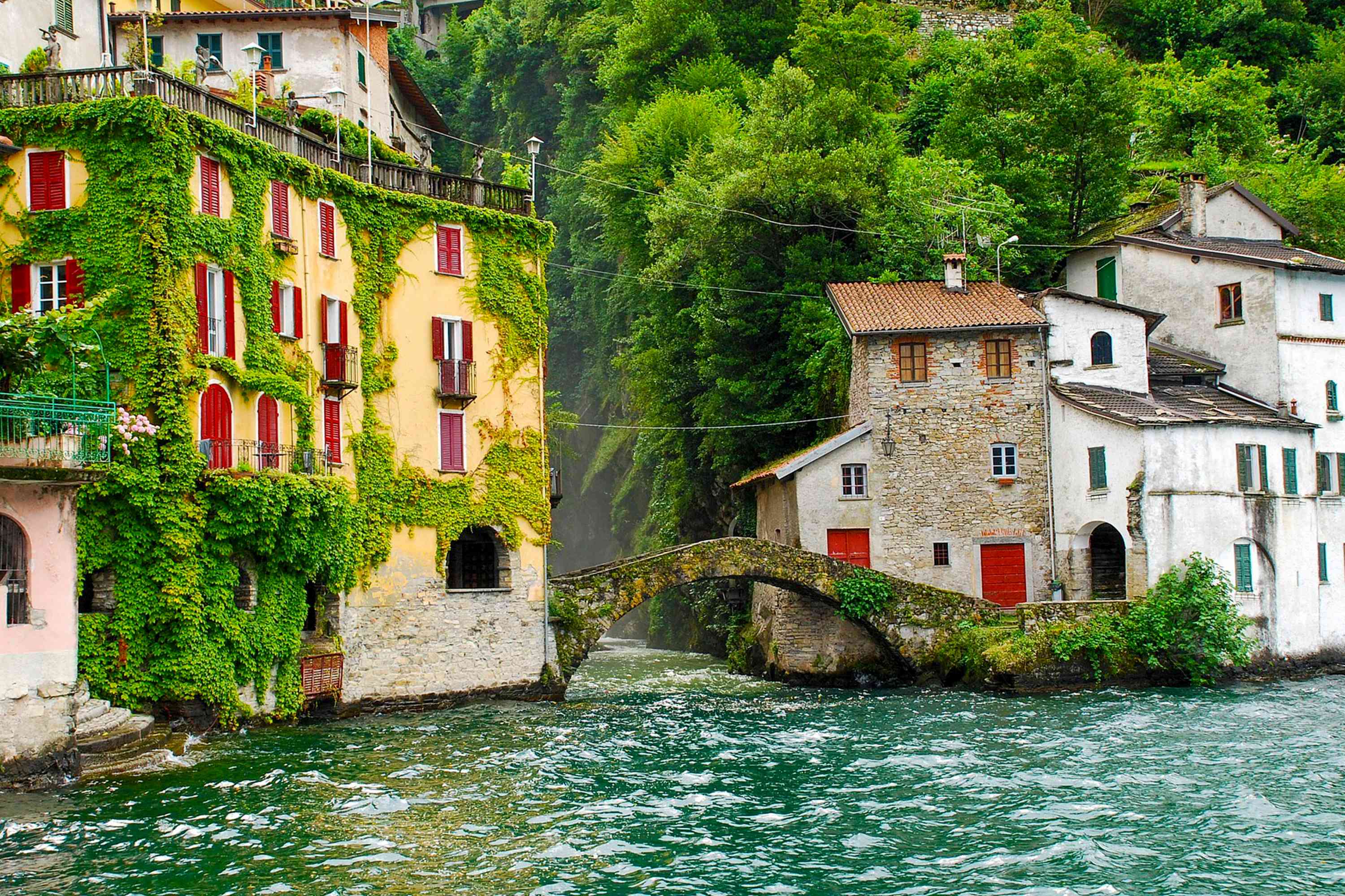 Lake Como, Italy by Carol Kelly